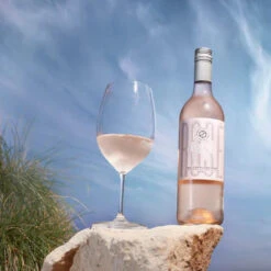Thomson & Scott Noughty Rosé - Non Alcoholic Still Rosé - Includes Premium White Gift Box 8 Thomson & Scott Noughty Rosé - Non Alcoholic Still Rosé - Includes Premium White Gift Box -Liquor Series Store rose on the beach dd648ec3 c0d2 467d b52b 74797d81fd6b